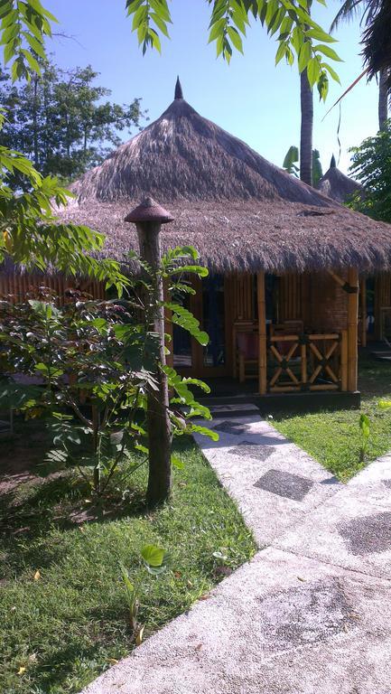 Tua Tua Keladi Bungalows Gili Air Luaran gambar